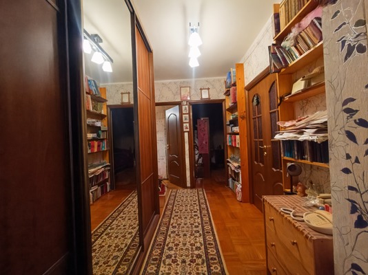 Продам трехкомнатную (3-комн.) квартиру, Вернадского пр-кт, 97, Москва г