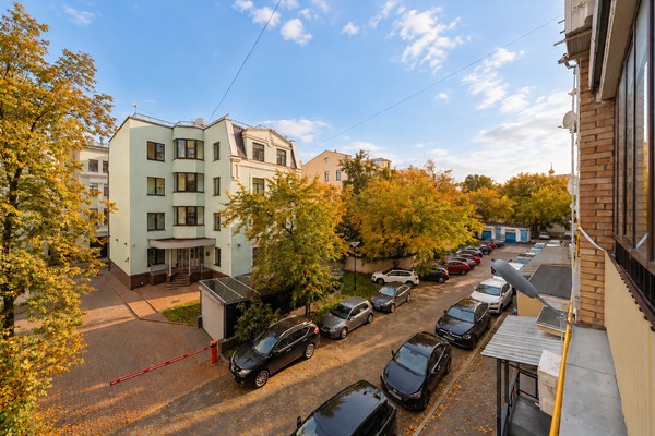 Продам трехкомнатную (3-комн.) квартиру, Никитский б-р, 17, Москва г