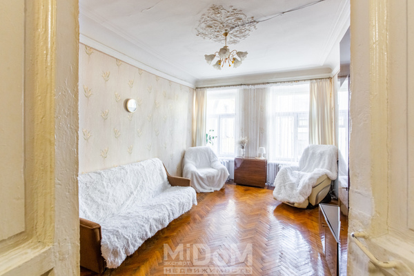 Продам многокомнатную квартиру, Большой П.С. пр-кт, 63, Санкт-Петербург г