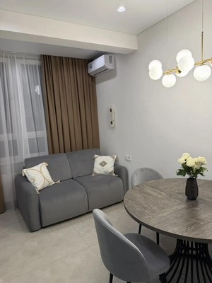 Продам однокомнатную (1-комн.) квартиру, Мраморный пер, 40, Симферополь г
