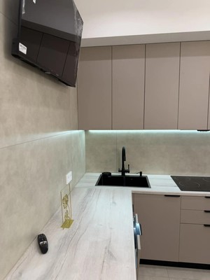 Продам однокомнатную (1-комн.) квартиру, Мраморный пер, 40, Симферополь г