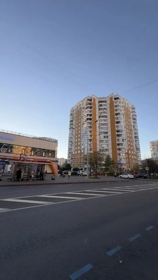 Продам многокомнатную квартиру, Авиаконструктора Миля ул, 20, Москва г