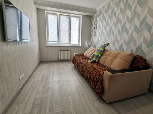 Продам однокомнатную (1-комн.) квартиру, Ленина ул, 180ка, Анапа г