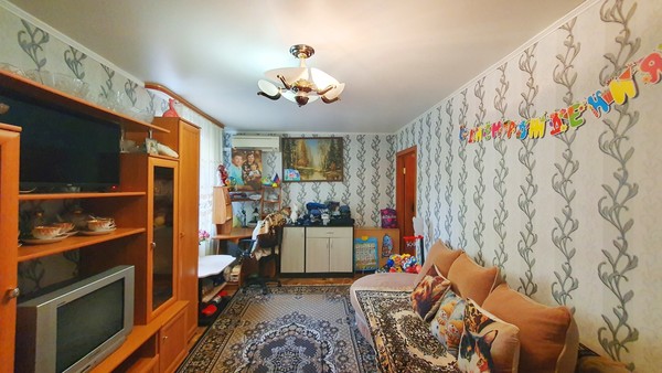 Продам двухкомнатную (2-комн.) квартиру, Циолковского ул, 10к1, Липецк г
