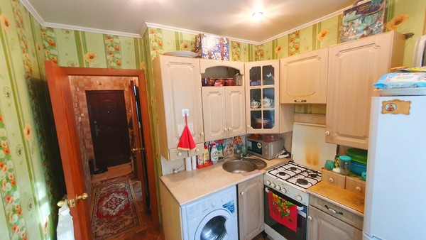 Продам двухкомнатную (2-комн.) квартиру, Циолковского ул, 10к1, Липецк г