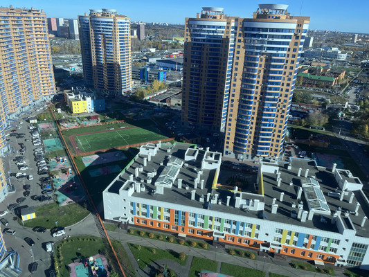 Продам трехкомнатную (3-комн.) квартиру, Реутовских ополченцев ул, 4, Реутов г