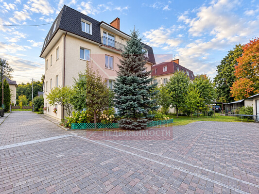 Продам двухкомнатную (2-комн.) квартиру, Ладушкина пер, 13, Калининград г