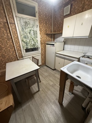 Продам трехкомнатную (3-комн.) квартиру, Костюшко ул, 60, Санкт-Петербург г