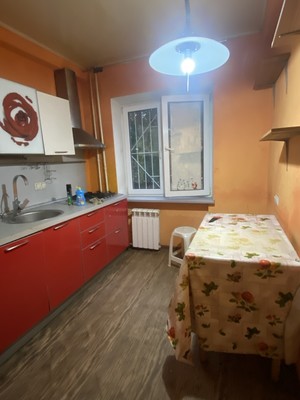 Продам трехкомнатную (3-комн.) квартиру, 2-я Краснодарская ул, 72, Ростов-на-Дону г