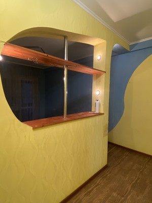 Продам трехкомнатную (3-комн.) квартиру, 2-я Краснодарская ул, 72, Ростов-на-Дону г