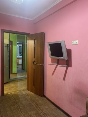 Продам трехкомнатную (3-комн.) квартиру, 2-я Краснодарская ул, 72, Ростов-на-Дону г