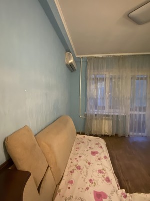 Продам трехкомнатную (3-комн.) квартиру, 2-я Краснодарская ул, 72, Ростов-на-Дону г