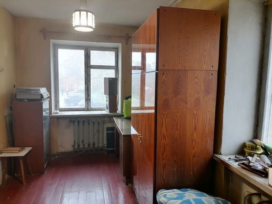 Продам двухкомнатную (2-комн.) квартиру, Комсомольская ул, 10, Октябрьский рп