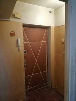 Продам двухкомнатную (2-комн.) квартиру, Комсомольская ул, 10, Октябрьский рп