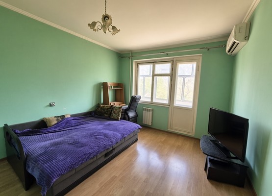 Продам двухкомнатную (2-комн.) квартиру, Героев Десантников ул, 49, Новороссийск г