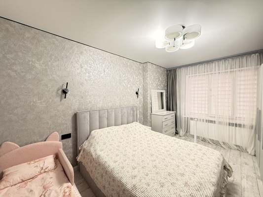 Продам однокомнатную (1-комн.) квартиру, Профсоюзная ул, 226, Вольный Аул кп