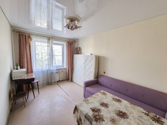 Продам двухкомнатную (2-комн.) квартиру, Куникова ул, 42, Новороссийск г