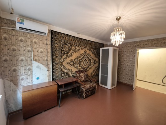 Продам двухкомнатную (2-комн.) квартиру, Куникова ул, 42, Новороссийск г