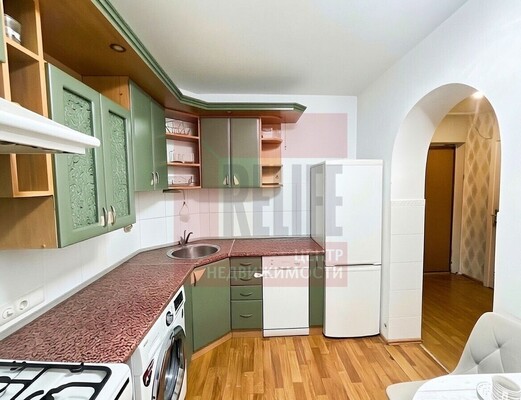 Продам многокомнатную квартиру, Гайдара ул, 125, Калининград г