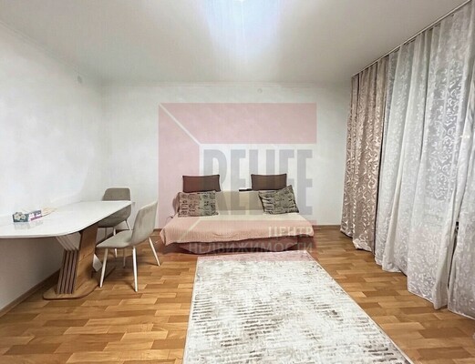 Продам многокомнатную квартиру, Гайдара ул, 125, Калининград г