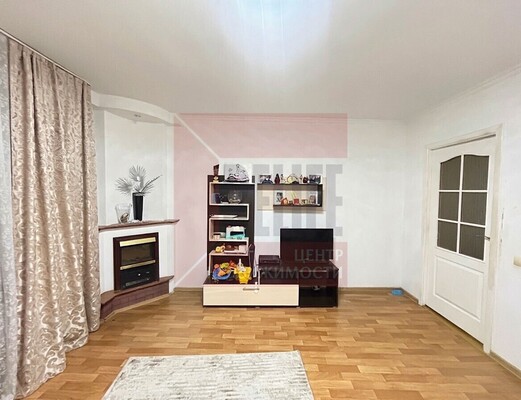 Продам многокомнатную квартиру, Гайдара ул, 125, Калининград г