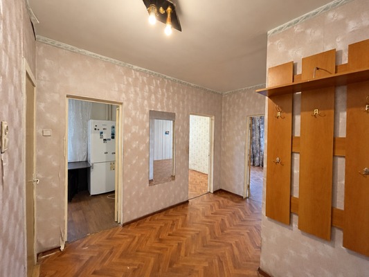 Продам трехкомнатную (3-комн.) квартиру, Авиационная ул, 66, Москва г