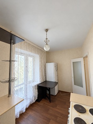 Продам трехкомнатную (3-комн.) квартиру, Авиационная ул, 66, Москва г