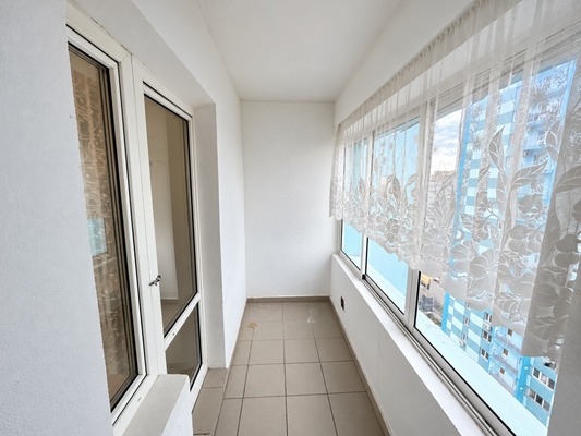 Продам трехкомнатную (3-комн.) квартиру, Авиационная ул, 66, Москва г