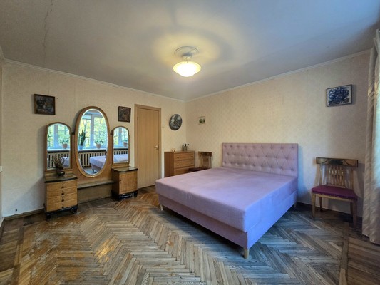 Продам двухкомнатную (2-комн.) квартиру, Ленсовета ул, 13, Санкт-Петербург г