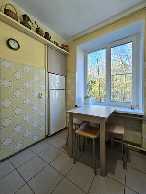 Продам двухкомнатную (2-комн.) квартиру, Ленсовета ул, 13, Санкт-Петербург г