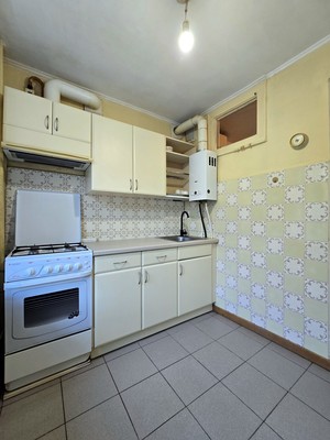 Продам двухкомнатную (2-комн.) квартиру, Ленсовета ул, 13, Санкт-Петербург г