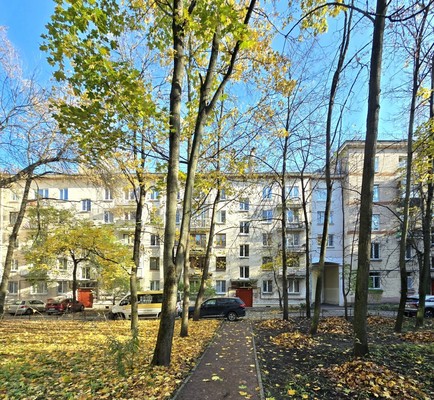 Продам двухкомнатную (2-комн.) квартиру, Ленсовета ул, 13, Санкт-Петербург г