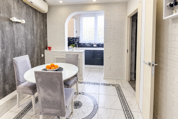 Продам двухкомнатную (2-комн.) квартиру, Восточно-Кругликовская ул, 76/4, Краснодар г