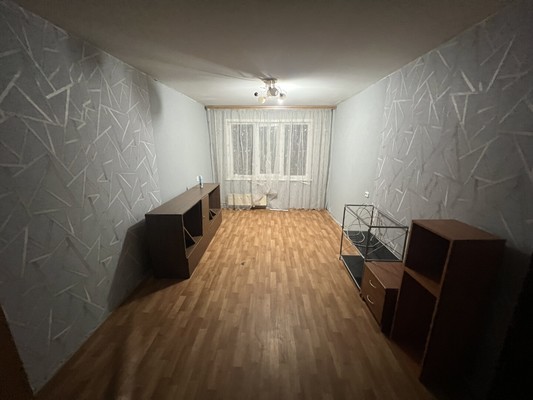 Продам трехкомнатную (3-комн.) квартиру, Фатыха Амирхана ул, 34, Казань г