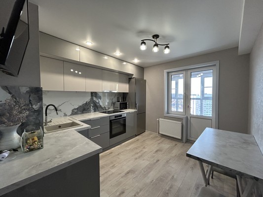 Продам трехкомнатную (3-комн.) квартиру, Генерала Глазунова ул, 6, Пенза г