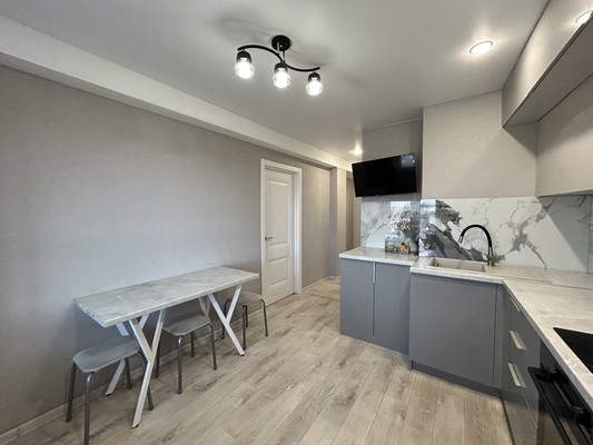 Продам трехкомнатную (3-комн.) квартиру, Генерала Глазунова ул, 6, Пенза г