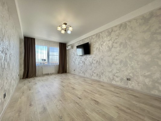 Продам трехкомнатную (3-комн.) квартиру, Генерала Глазунова ул, 6, Пенза г