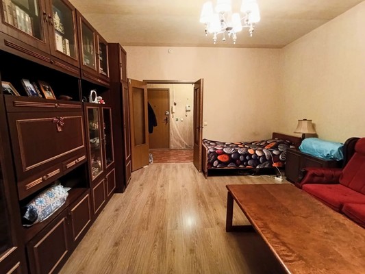 Продам двухкомнатную (2-комн.) квартиру, Большая Академическая ул, 77к2, Москва г
