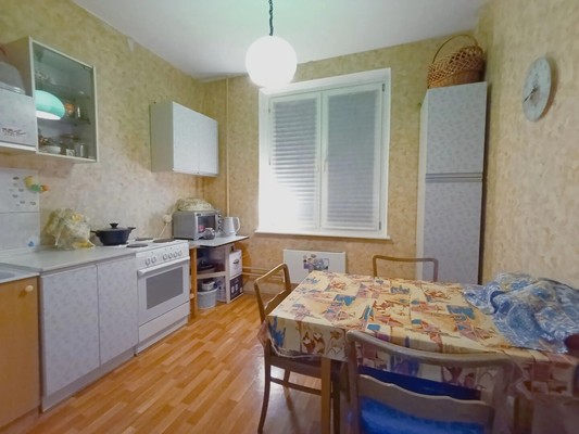 Продам двухкомнатную (2-комн.) квартиру, Большая Академическая ул, 77к2, Москва г
