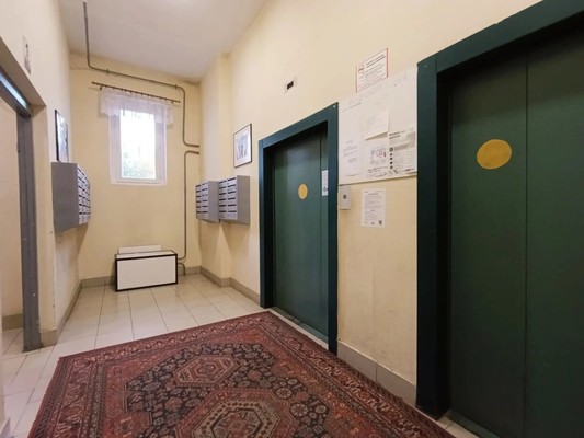 Продам двухкомнатную (2-комн.) квартиру, Большая Академическая ул, 77к2, Москва г