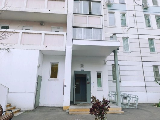 Продам двухкомнатную (2-комн.) квартиру, Большая Академическая ул, 77к2, Москва г