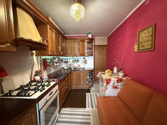 Продам однокомнатную (1-комн.) квартиру, Есенинский б-р, 9к4, Москва г