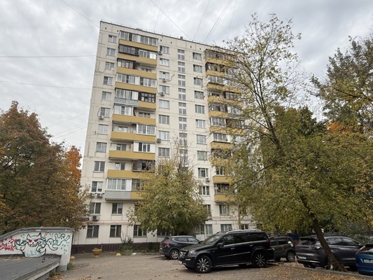 Продам однокомнатную (1-комн.) квартиру, Есенинский б-р, 9к4, Москва г