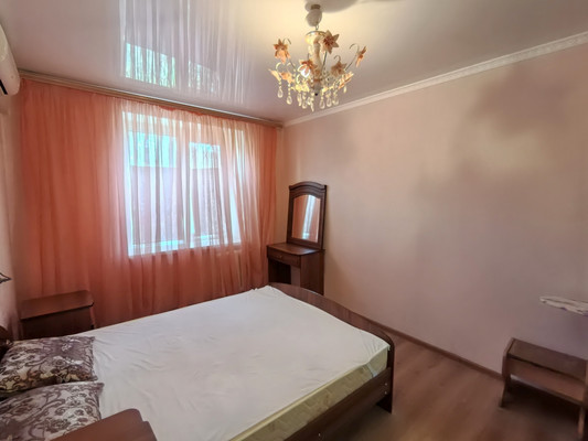 Продам двухкомнатную (2-комн.) квартиру, Шевченко ул, 241, Анапа г