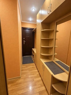 Продам двухкомнатную (2-комн.) квартиру, Мира пр-кт, 365а, Южно-Сахалинск г
