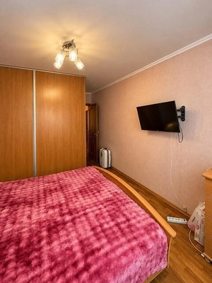 Продам двухкомнатную (2-комн.) квартиру, Мира пр-кт, 365а, Южно-Сахалинск г