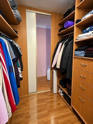 Продам двухкомнатную (2-комн.) квартиру, Мира пр-кт, 365а, Южно-Сахалинск г