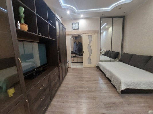 Продам однокомнатную (1-комн.) квартиру, Коммунистическая ул, 40к1, Раменское г