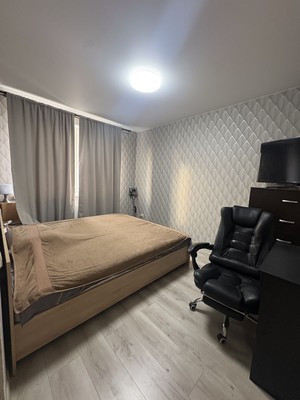 Продам двухкомнатную (2-комн.) квартиру, Западный квартал (Купелинка мкр) ул, 7к1, Сапроново д