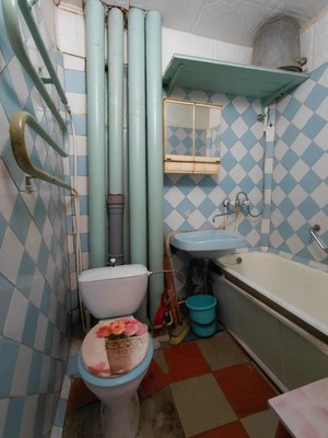 Продам двухкомнатную (2-комн.) квартиру, Александра Корсунова пр-кт, 37, Великий Новгород г